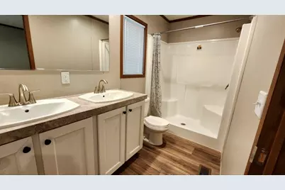 124 Lincoln Drive, Livingston, TX 77351 - Photo 11