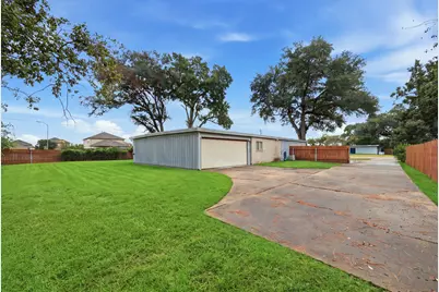 3135 Main Avenue, Rosenberg, TX 77471 - Photo 35