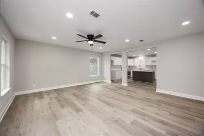 11302 White Gate Lane, Houston, TX 77067 - Photo 13