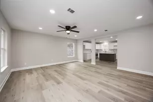 11302 White Gate Ln, Houston, TX 77067 - Photo 13