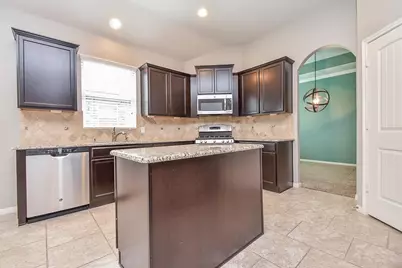8806 Alicia Drive, Tomball, TX 77375 - Photo 9
