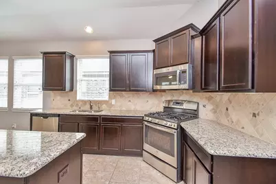 8806 Alicia Drive, Tomball, TX 77375 - Photo 7