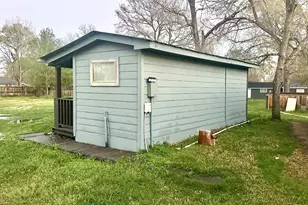 414 Frydek Rd, Sealy, TX 77474 - Photo 5