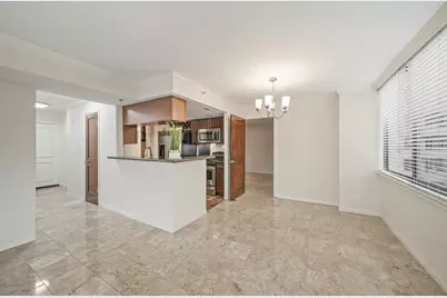 3525 Sage Road #404, Houston, TX 77056 - Photo 5