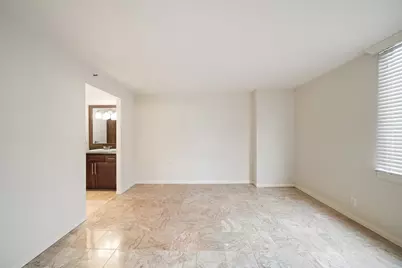 3525 Sage Road #404, Houston, TX 77056 - Photo 11