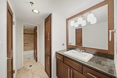 3525 Sage Road #404, Houston, TX 77056 - Photo 13