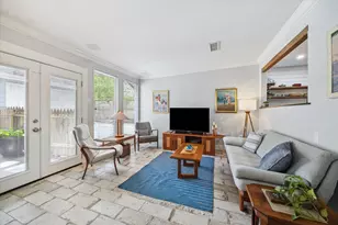 1547 Sue Barnett Dr, Houston, TX 77018 - Photo 17