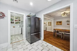 1547 Sue Barnett Dr, Houston, TX 77018 - Photo 9