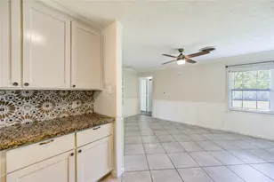 5317 Crestmont St, Baytown, TX 77521 - Photo 17