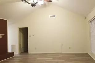 8807 Leader St, Houston, TX 77036 - Photo 5