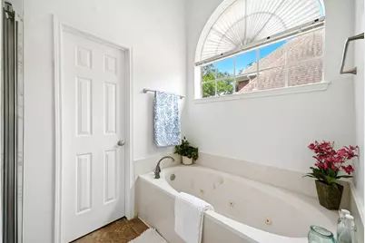 2216 Fairwater Park Drive, League City, TX 77573 - Photo 21