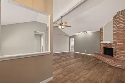 17043 Coachmaker Drive, Friendswood, TX 77546 - Photo 7