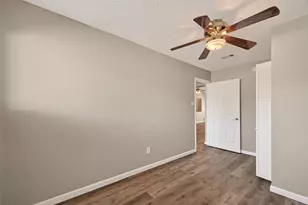 17043 Coachmaker Dr, Friendswood, TX 77546 - Photo 21