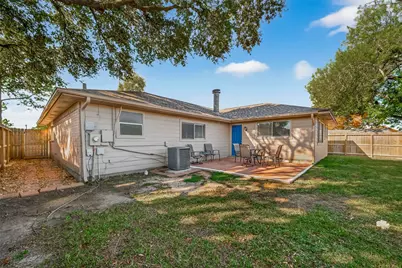 17043 Coachmaker Drive, Friendswood, TX 77546 - Photo 39