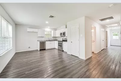 5430 E Houston Road, Houston, TX 77028 - Photo 9