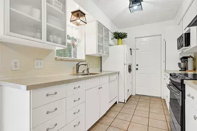 410 Gamewood Drive, Spring, TX 77386 - Photo 9