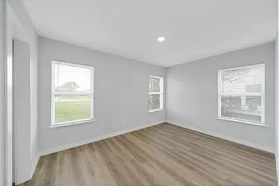 1753 W 6th St Street, Freeport, TX 77541 - Photo 11