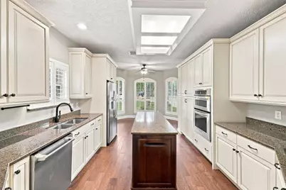 7935 S Wellington Court, Houston, TX 77055 - Photo 17