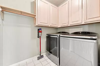 7935 S Wellington Court, Houston, TX 77055 - Photo 49