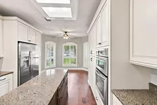 7935 S Wellington Ct, Houston, TX 77055 - Photo 19