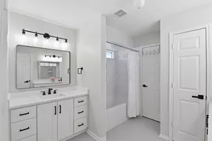 2875 Match Point Ln, Friendswood, TX 77546 - Photo 35