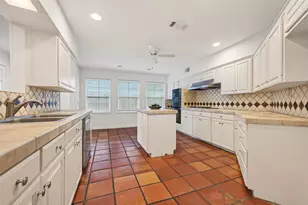 5643 Piping Rock Ln, Houston, TX 77056 - Photo 17