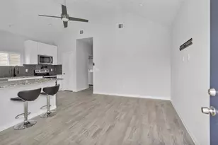 16694 E Juneau, Montgomery, TX 77316 - Photo 3