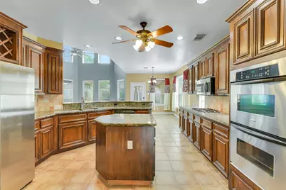 7619 Limber Bough Drive, Humble, TX 77346 - Photo 9