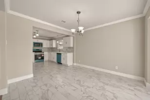 1102 Belaya Ln, Houston, TX 77090 - Photo 7