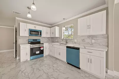 1102 Belaya Lane, Houston, TX 77090 - Photo 9