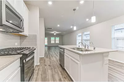 17590 Rosette Grass Drive, Conroe, TX 77385 - Photo 11