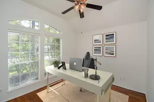 3815 Summerfield Dr, Pearland, TX 77584 - Photo 5