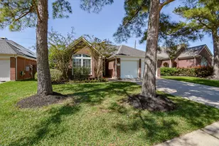 3815 Summerfield Dr, Pearland, TX 77584 - Photo 1