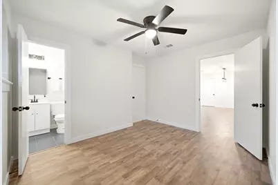 6418 Silver Chalice Drive, Houston, TX 77088 - Photo 25
