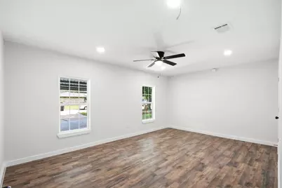 6418 Silver Chalice Drive, Houston, TX 77088 - Photo 35