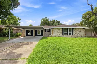 6418 Silver Chalice Drive, Houston, TX 77088 - Photo 3