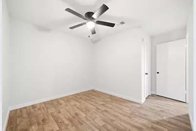 6418 Silver Chalice Drive, Houston, TX 77088 - Photo 31