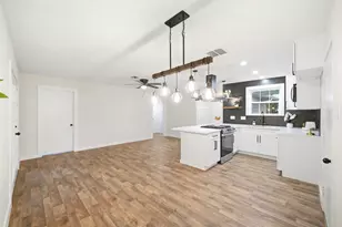 6418 Silver Chalice Dr, Houston, TX 77088 - Photo 21