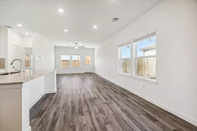 3926 Glory Green Street, Brookshire, TX 77423 - Photo 9