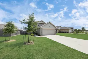 8650 Bar Hbr Dr, Baytown, TX 77521 - Photo 29