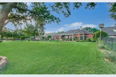 314 Bridge Crest Boulevard, Houston, TX 77082 - Photo 27
