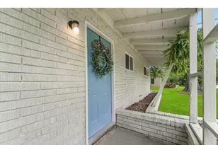 309 E Kay St, Dayton, TX 77535 - Photo 3