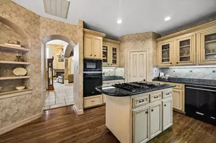 2034 Norfolk St, Houston, TX 77098 - Photo 11