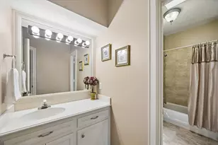 2034 Norfolk St, Houston, TX 77098 - Photo 23
