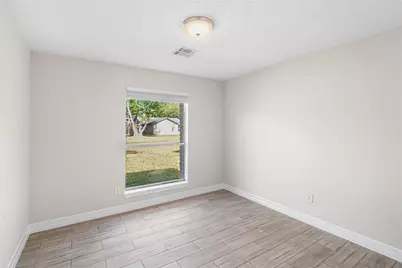 327 Windward Drive, League City, TX 77573 - Photo 15