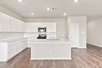 6723 Pebble Bluff Court, Cove, TX 77523 - Photo 3