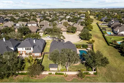 2532 Garnetfield Lane, Friendswood, TX 77546 - Photo 47