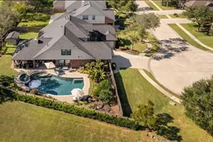 2532 Garnetfield Ln, Friendswood, TX 77546 - Photo 1