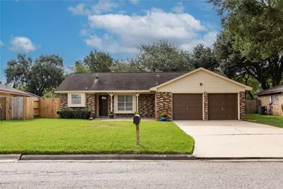 3926 Marilyn Street, Rosenberg, TX 77471 - Photo 1