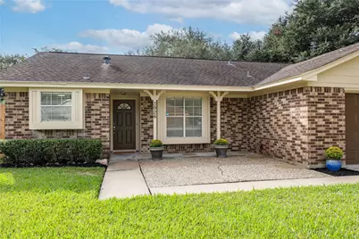 3926 Marilyn Street, Rosenberg, TX 77471 - Photo 3